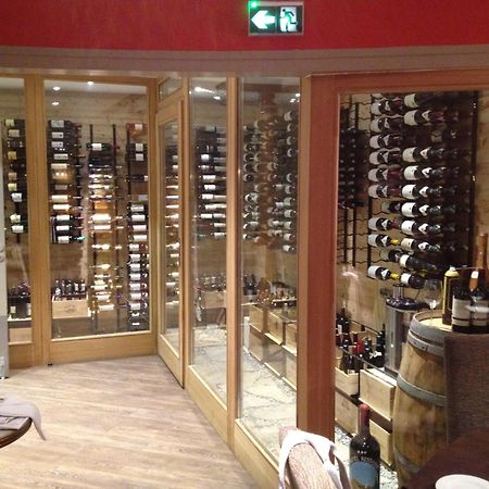 Hotel & Spa Les Bartavelles Crots Bagian luar foto