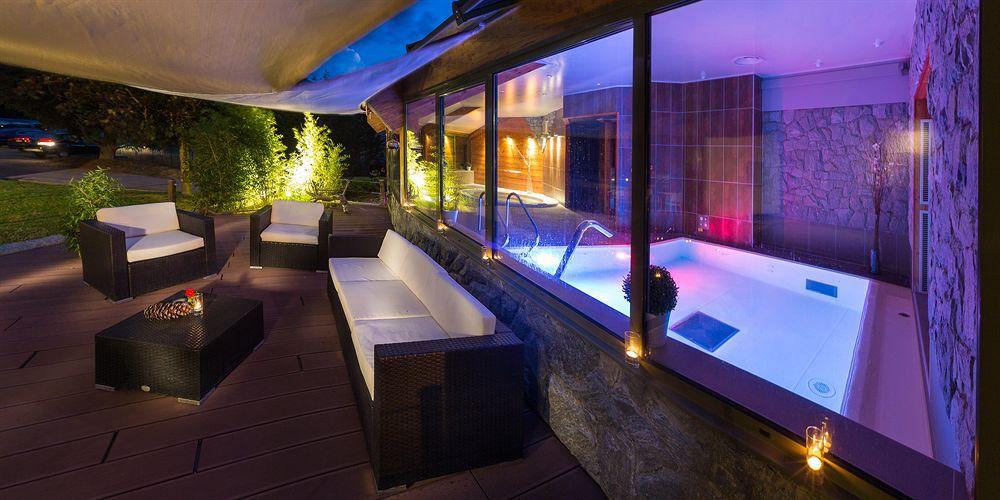 Hotel & Spa Les Bartavelles Crots Bagian luar foto