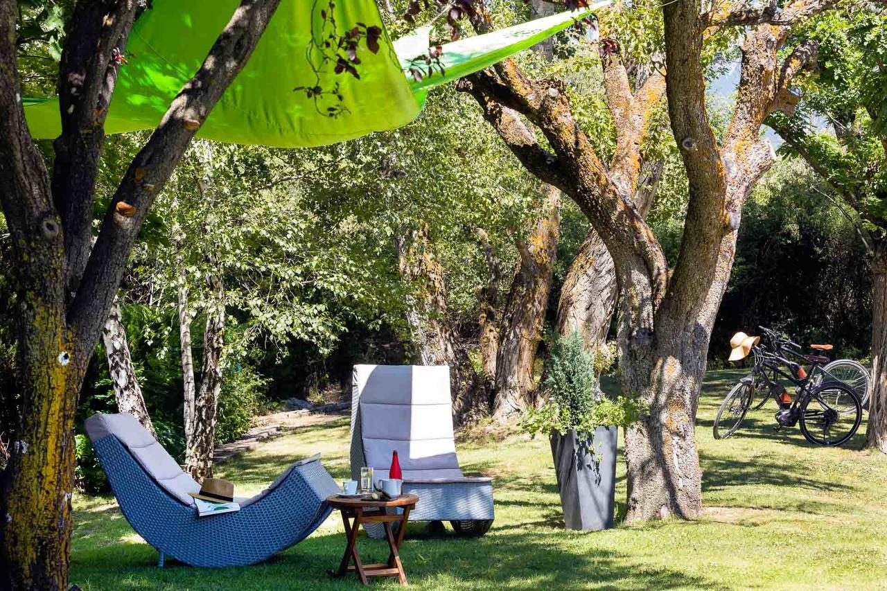 Hotel & Spa Les Bartavelles Crots Bagian luar foto