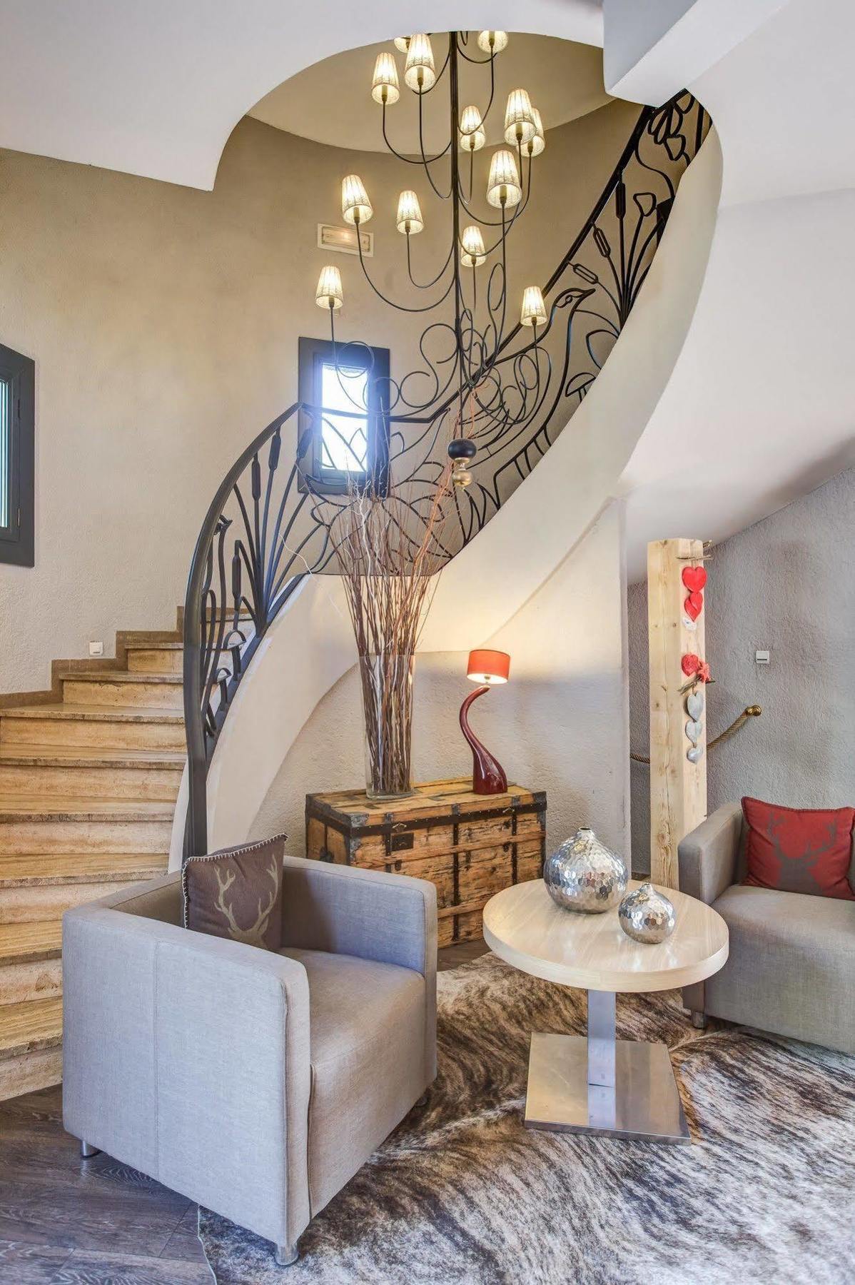Hotel & Spa Les Bartavelles Crots Bagian luar foto