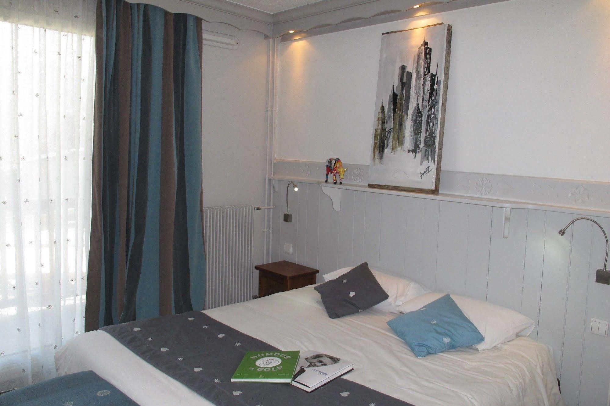 Hotel & Spa Les Bartavelles Crots Bagian luar foto